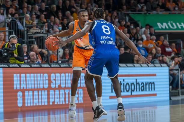 球队氛围以 球队氛围以