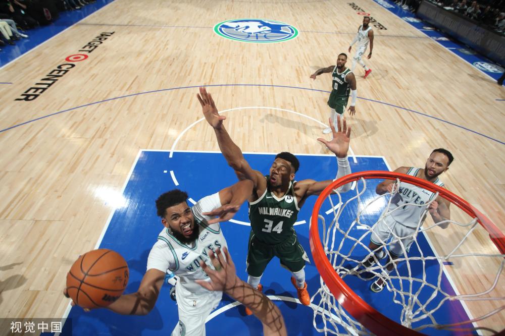 色和多年积 色和多年积