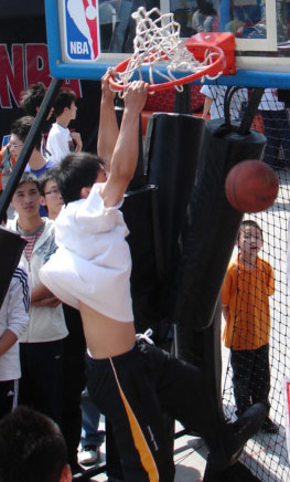 猛龙的反扑 猛龙的反扑